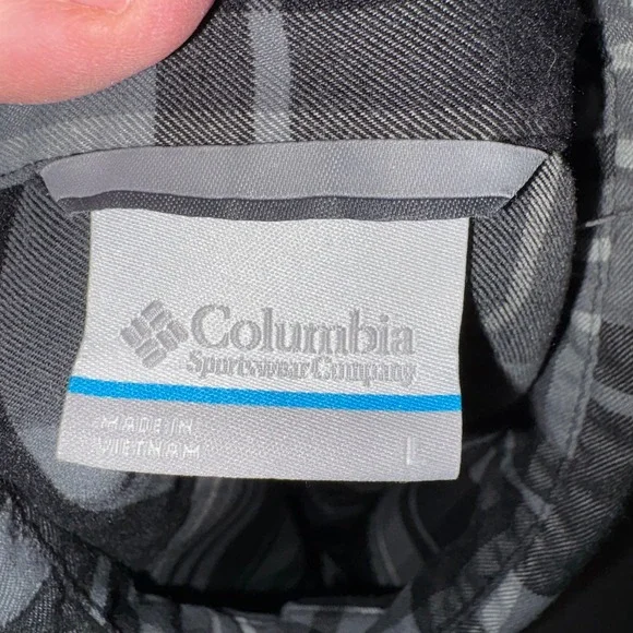 Columbia Purdue University Sportswear Long Sleeve black gray Plaid Flannel Shirt - Picture 5 of 9